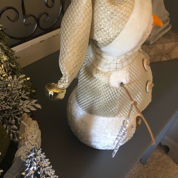 Blinged out Snowman with lots of attitude ⛄️ - Picture 2 of 9